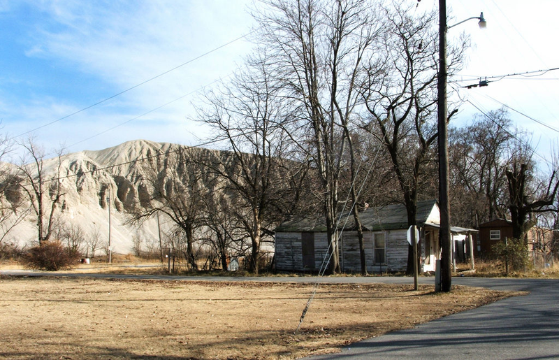 Photo from Atlas Obscura. I was too dumb to take photos of the sand hills